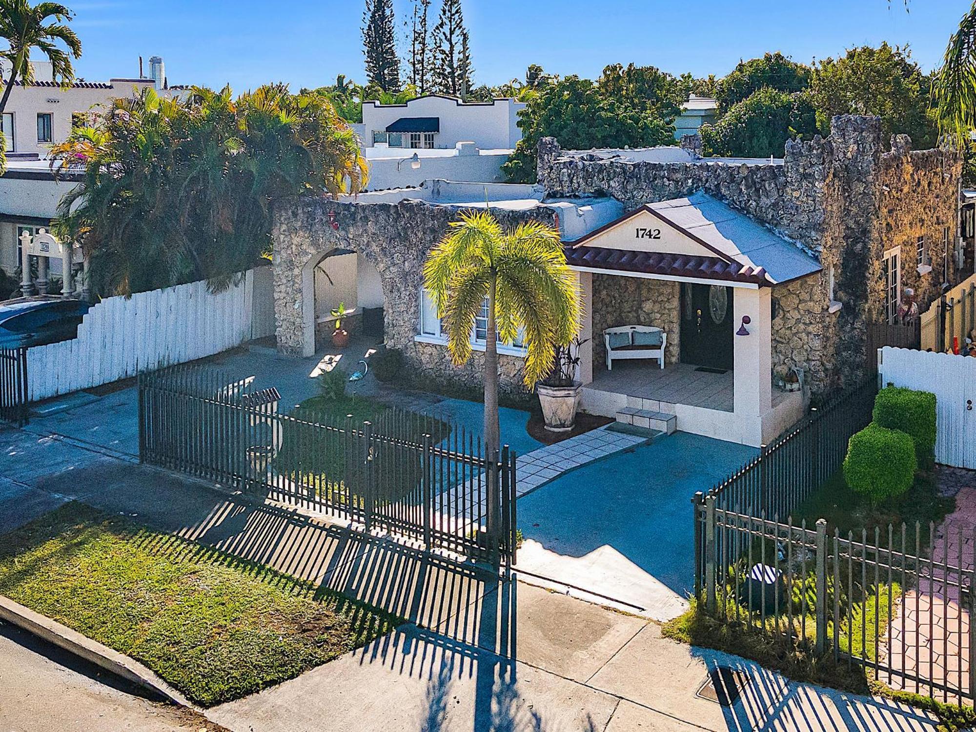 Private Room In Little Havana Μαϊάμι Εξωτερικό φωτογραφία