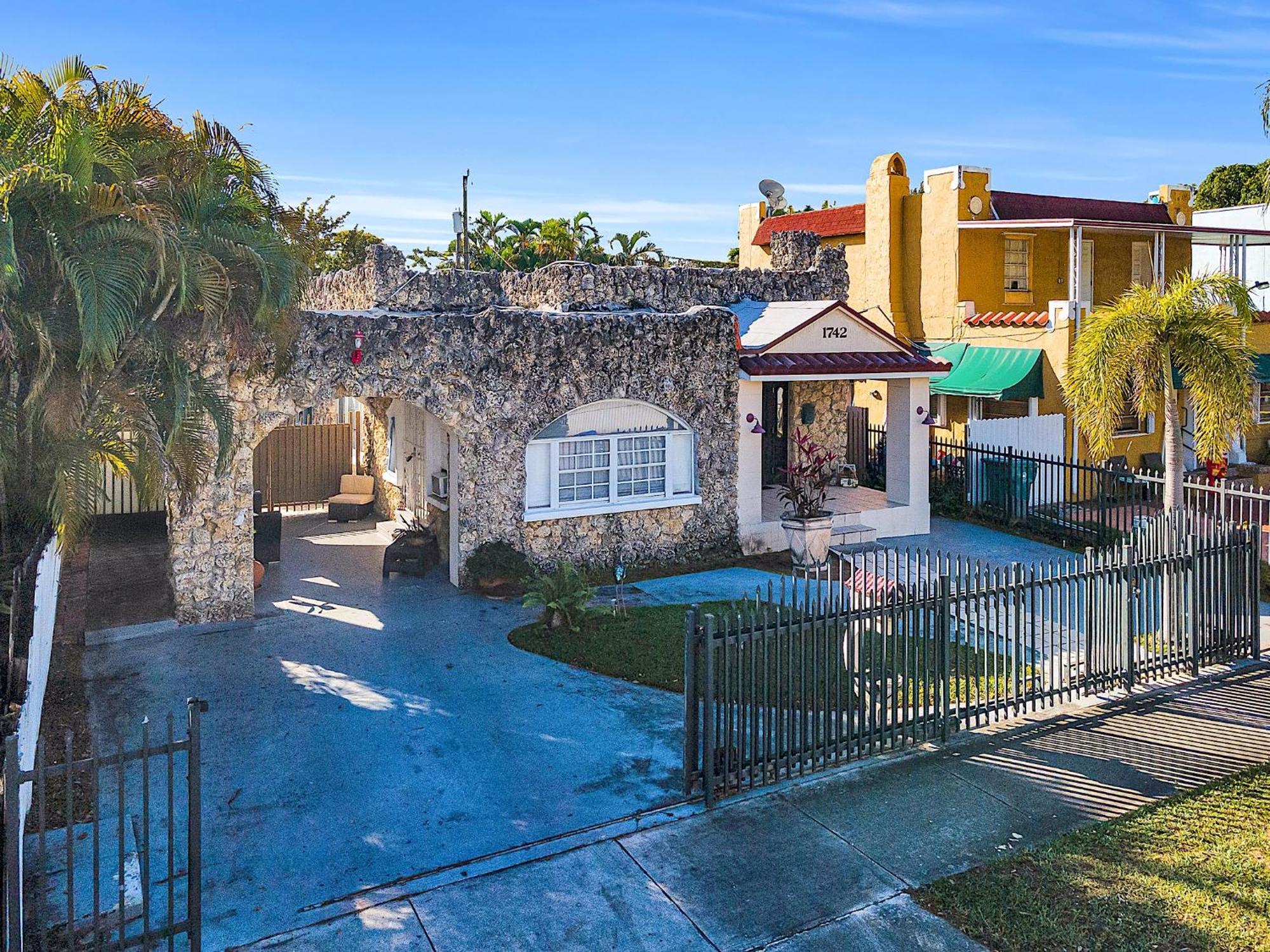 Private Room In Little Havana Μαϊάμι Εξωτερικό φωτογραφία