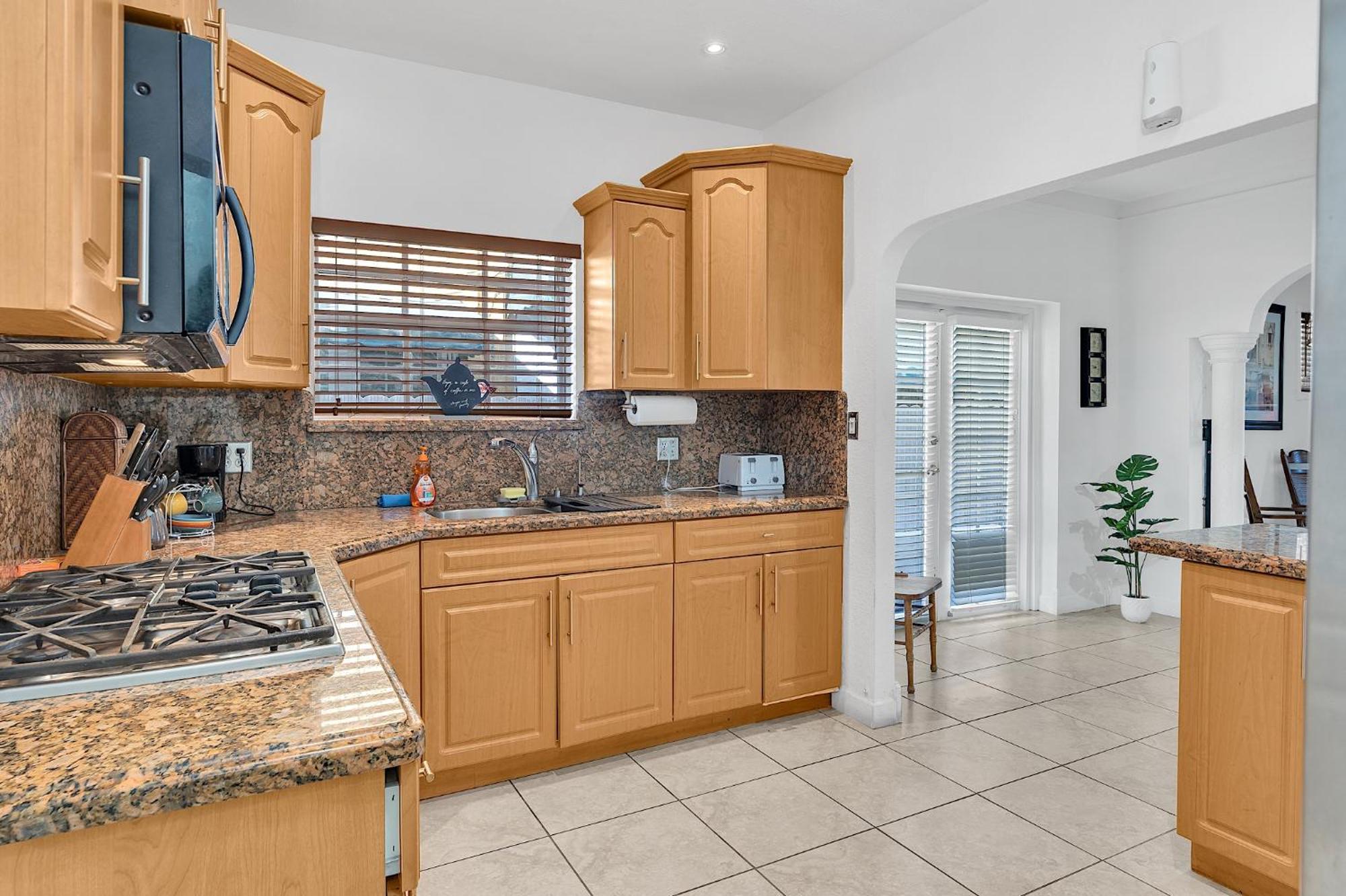 Private Room In Little Havana Μαϊάμι Εξωτερικό φωτογραφία